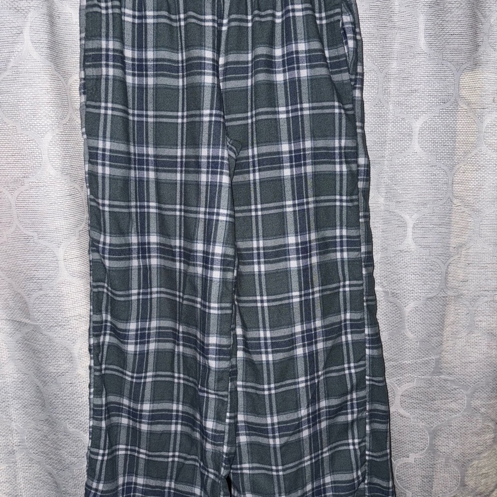 Hollister Gray Plaid Pajama Pants